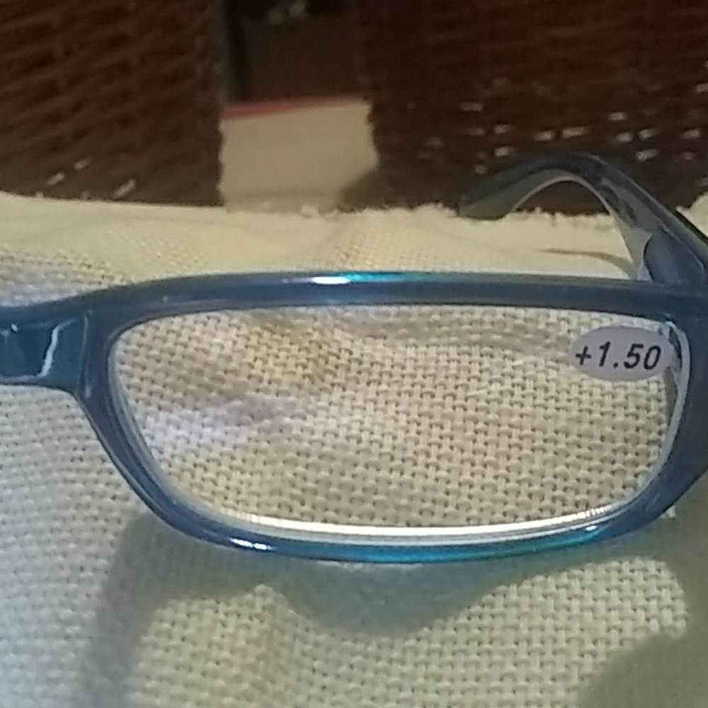 Jones New York Reading Glasses - Picture 2 of 7